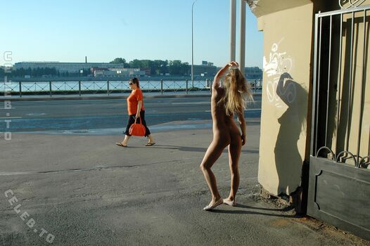 Nackt In Russland