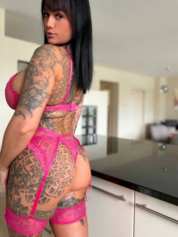 nadine.inked