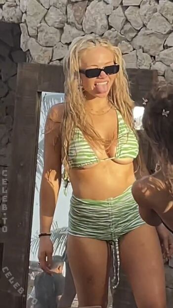 Natalie Alyn Lind
