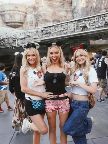 Natalie Alyn Lind
