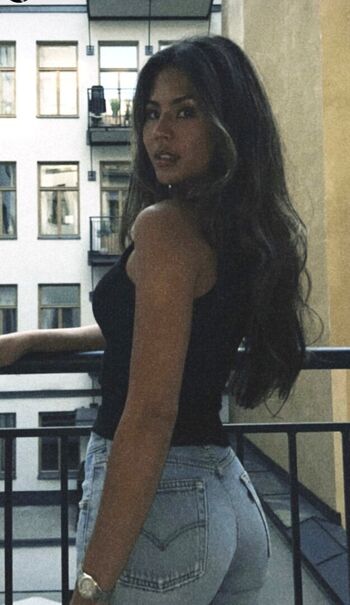 Nathalie Lok
