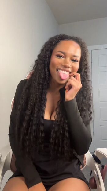 Niara Asantewa