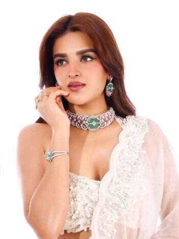 Nidhhi Agerwal