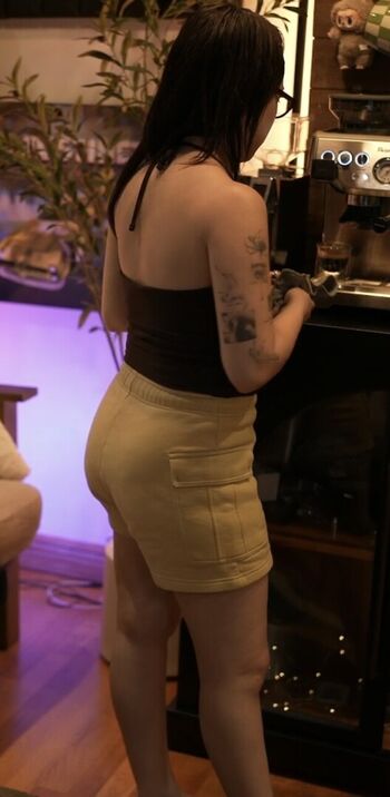 nikkijustine
