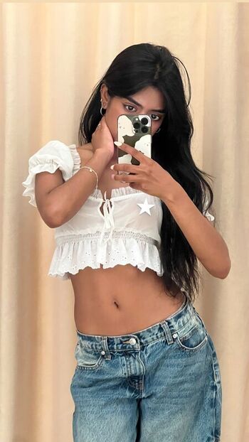 Full leaked Georgielyall/ private onlyfans photo