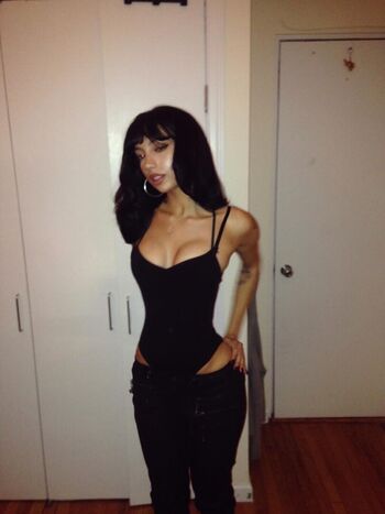 Full leaked Oliviaraynn page private onlyfans photo