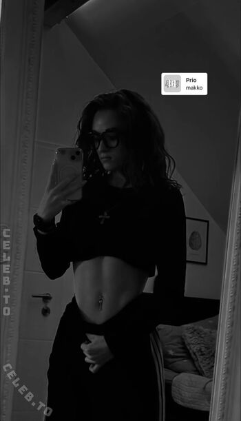 onlyx_emilia