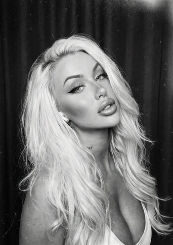 Peachy Goddess