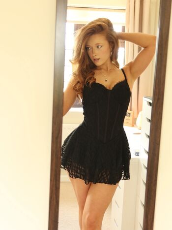 phoebeisginger
