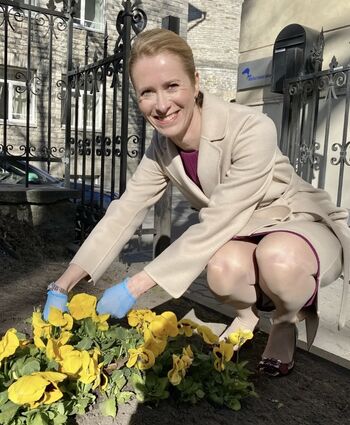 Politicians Female