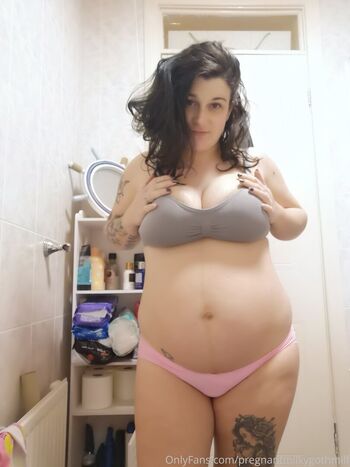 pregnantgothmama