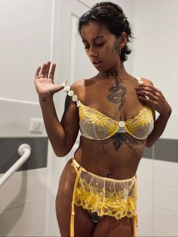 Queen69