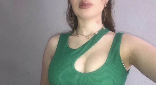 Queenamandine2