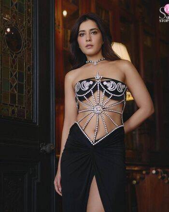 Full leaked Raashi khanna private onlyfans photo
