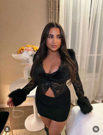 Full leaked Kenizinea / private onlyfans photo