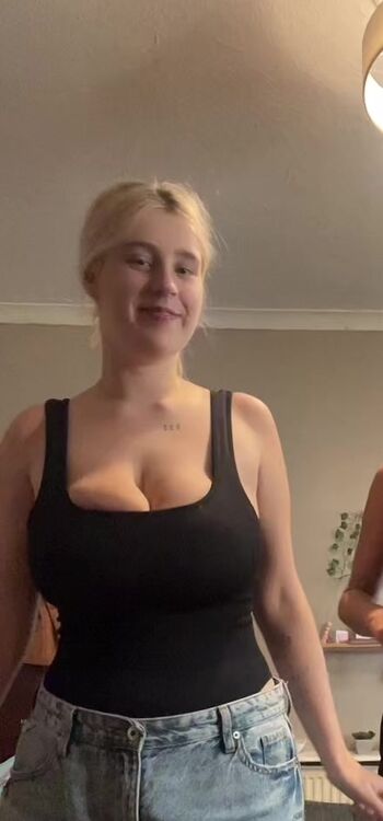 reeseychanelle