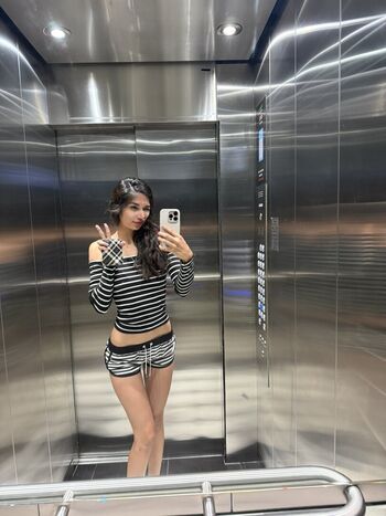 Reina Rae