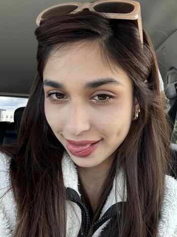 Reina Rae