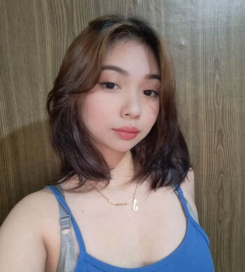 Rhioenna Lim