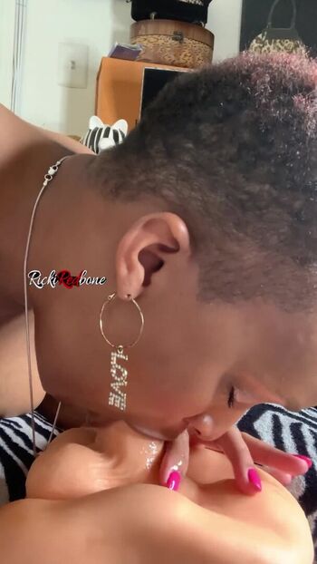 Rickiredbone