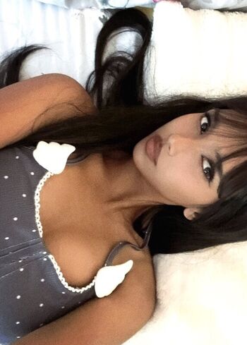 Full leaked Aruuu / private onlyfans photo