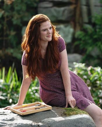 Rose Leslie