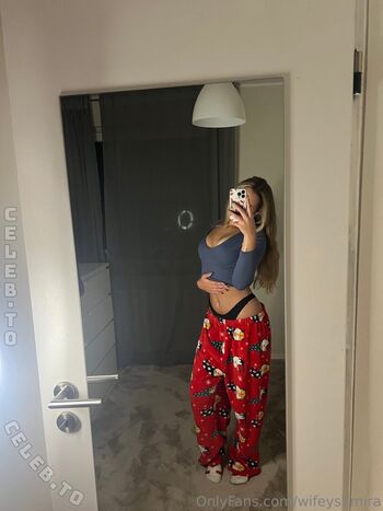Samira Fee