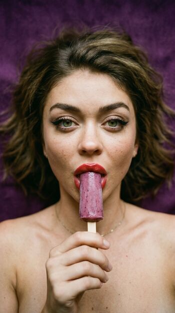 Sarah Hyland Fake