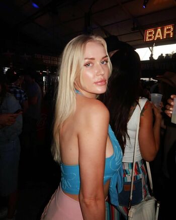 Sarah Lea