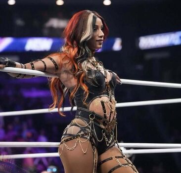 Sasha Banks