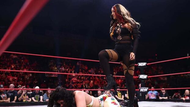 Sasha Banks