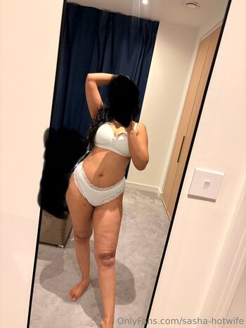 Sasha-hotwife