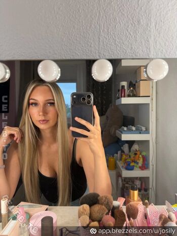 secret_blondie