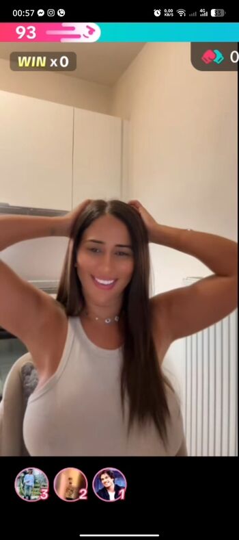 Shainaaa489