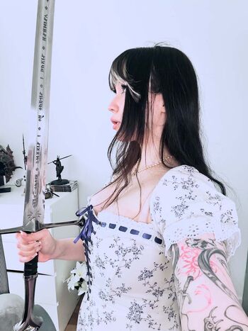 Full leaked Shini waifu private onlyfans photo