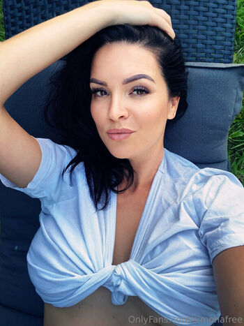 Simona