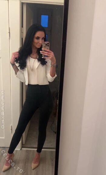 skinny_tini2305