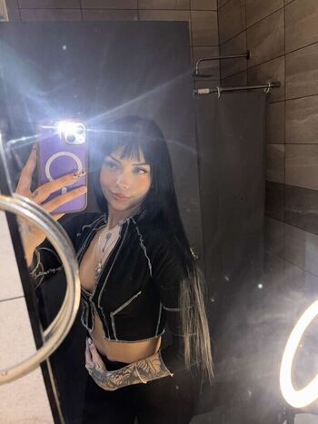 SkinnyGhostiee