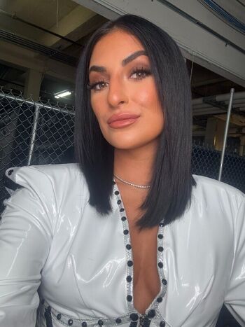 Sonya Deville