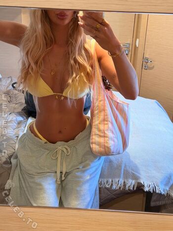 Full leaked Sophiecharlotth private onlyfans photo