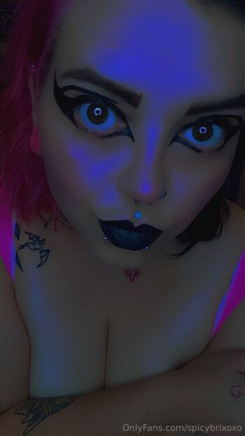 spicybrixoxo