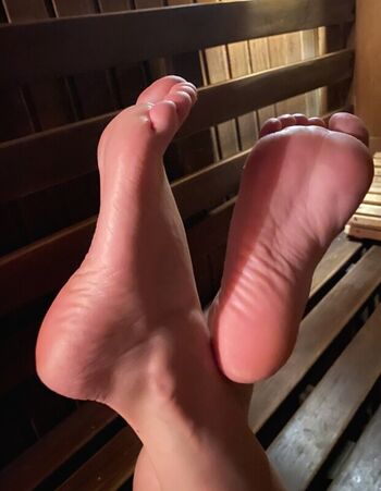 Squirrel Paws