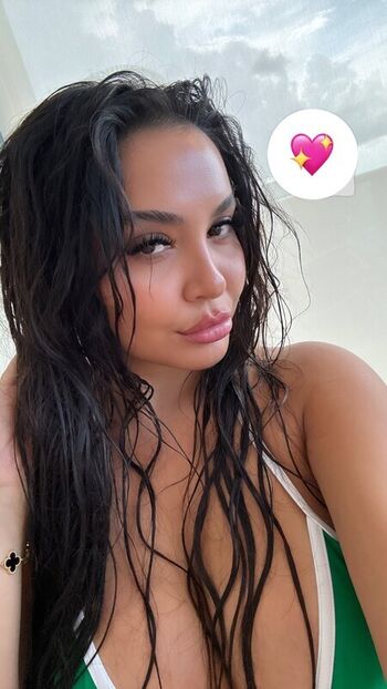 Stella Hudgens