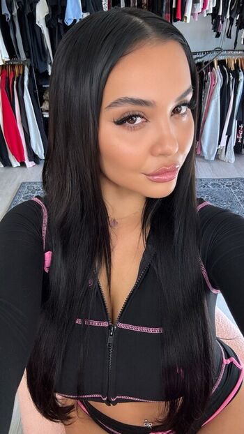 Stella Hudgens