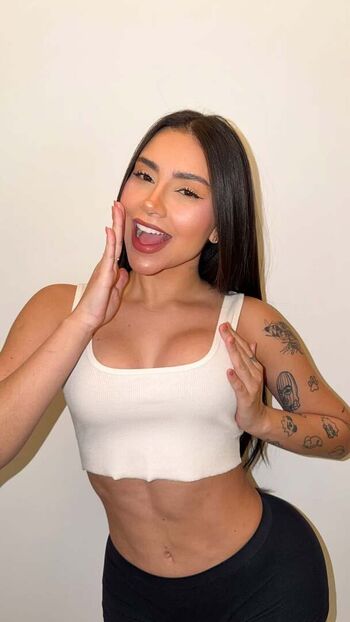 Taina Costa