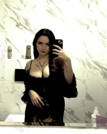 Full leaked Tattedgirllia private onlyfans photo