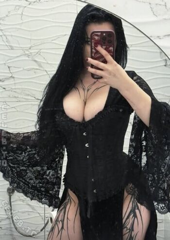 Full leaked Tattedgirllia private onlyfans photo