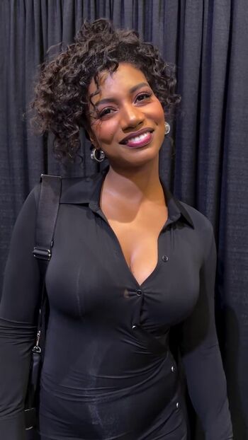 Taylor Rooks