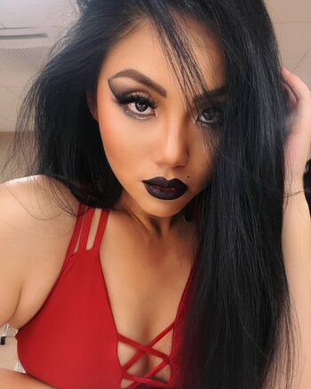 Tina Guo