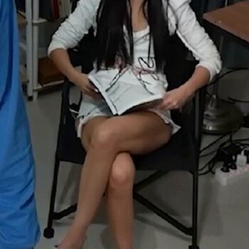 tiny.pretty.j